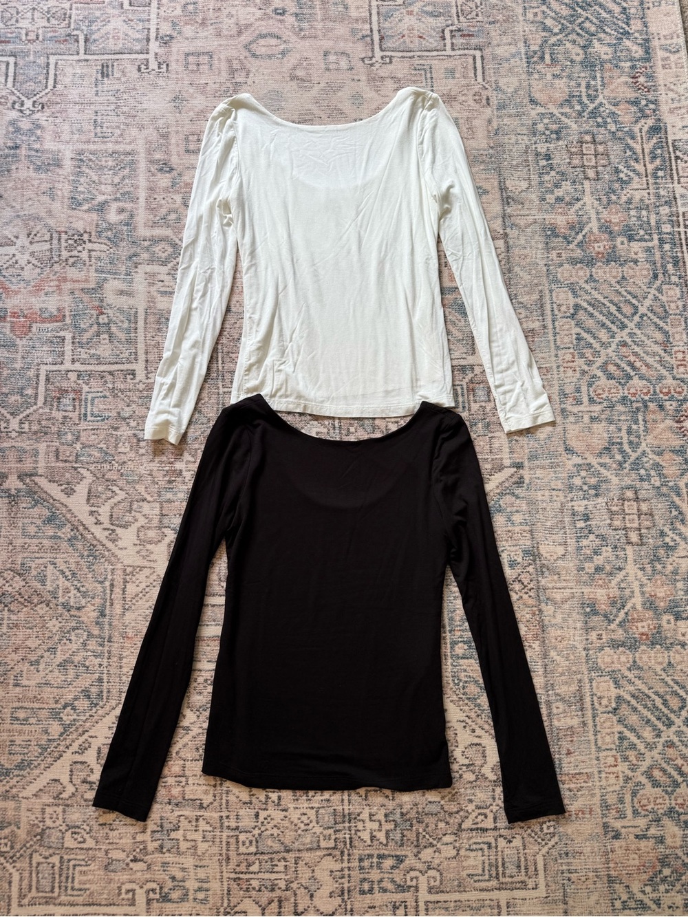 CJLA Women’s Long-Sleeve Scoop Neck Tops - White and Black